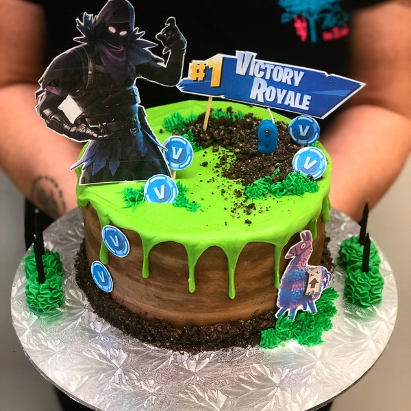 Fortnite Themed Drip Cake (customer supplied toppers)