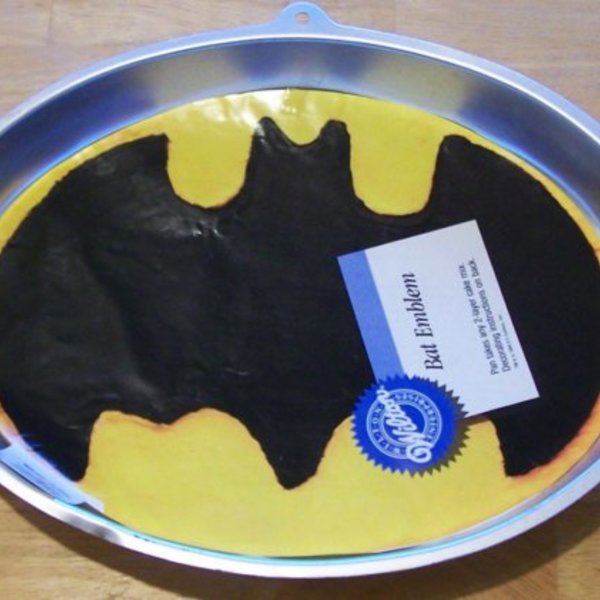 Batman Symbol Tin