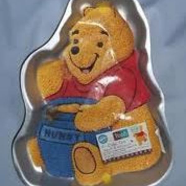 Pooh Bear Full body Tin