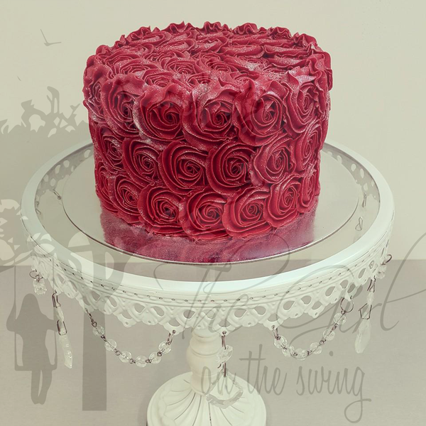 Red Roses Cake
