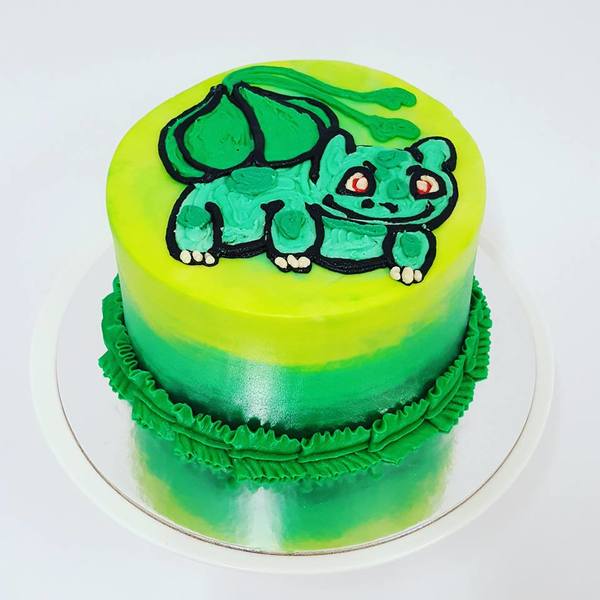Smooth Three Colour Cake with Piped Bulbasaur 